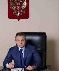 На фото Исаев  Олег  Юрьевич